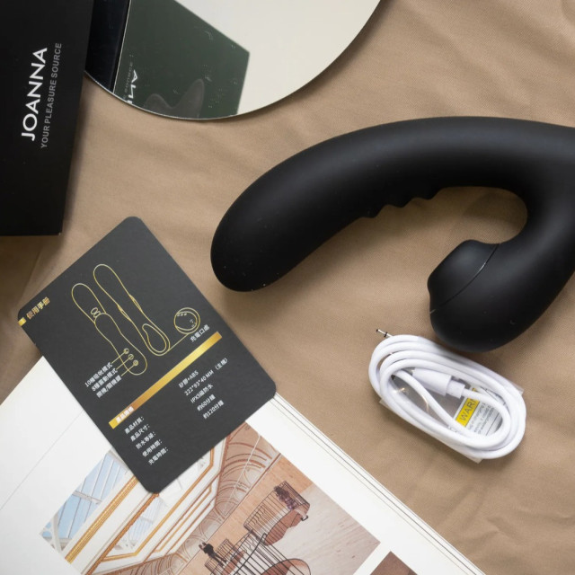 JOANNA 小海兔雙重吸吮按摩棒｜WINYI 